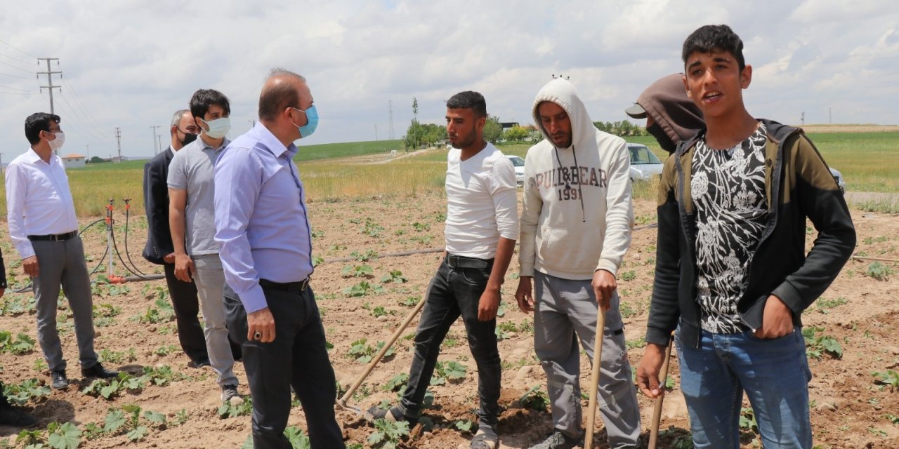 Aksaray’da mevsimlik tarım işçilerinin her türlü ihtiyaçları gideriliyor