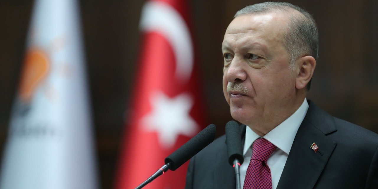 Cumhurbaşkanı Erdoğan: "Milletten umudunu kesenler, gırtlaklarına kadar iç içe girdikleri terör örgütü yetmemiş olacak ki şimdide suç örgütlerine bel bağlamış durumdalar"