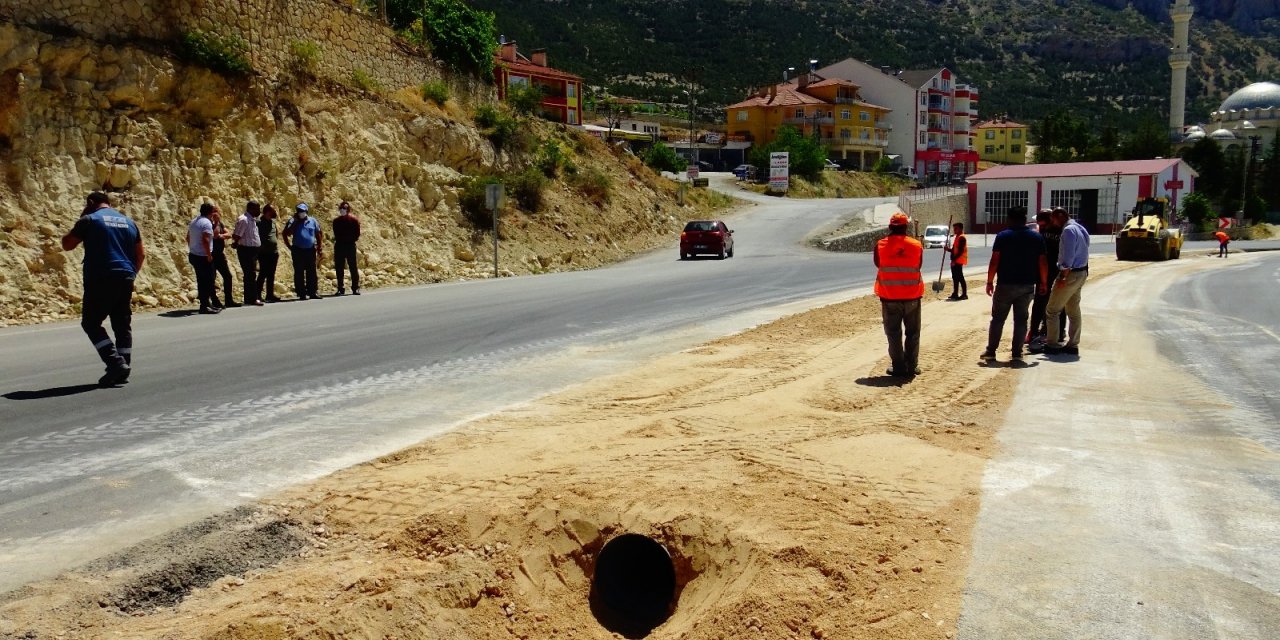 Ermenek’te sanayi yoluna yeni kavşak çalışması