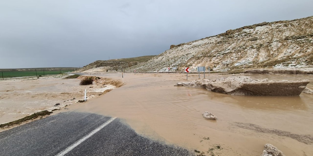 Kayseri’de dolu ve sel tarım arazilerini vurdu