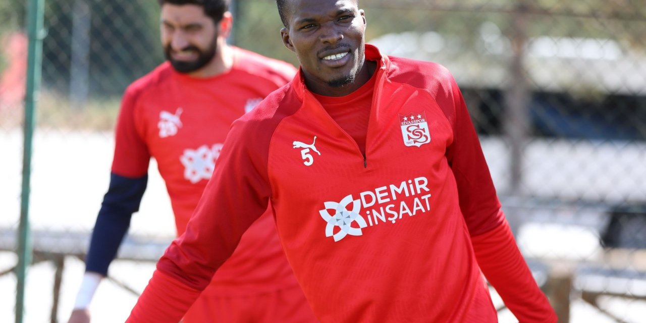 Sivasspor’da Isaac Cofie’nin durumu belirsiz!