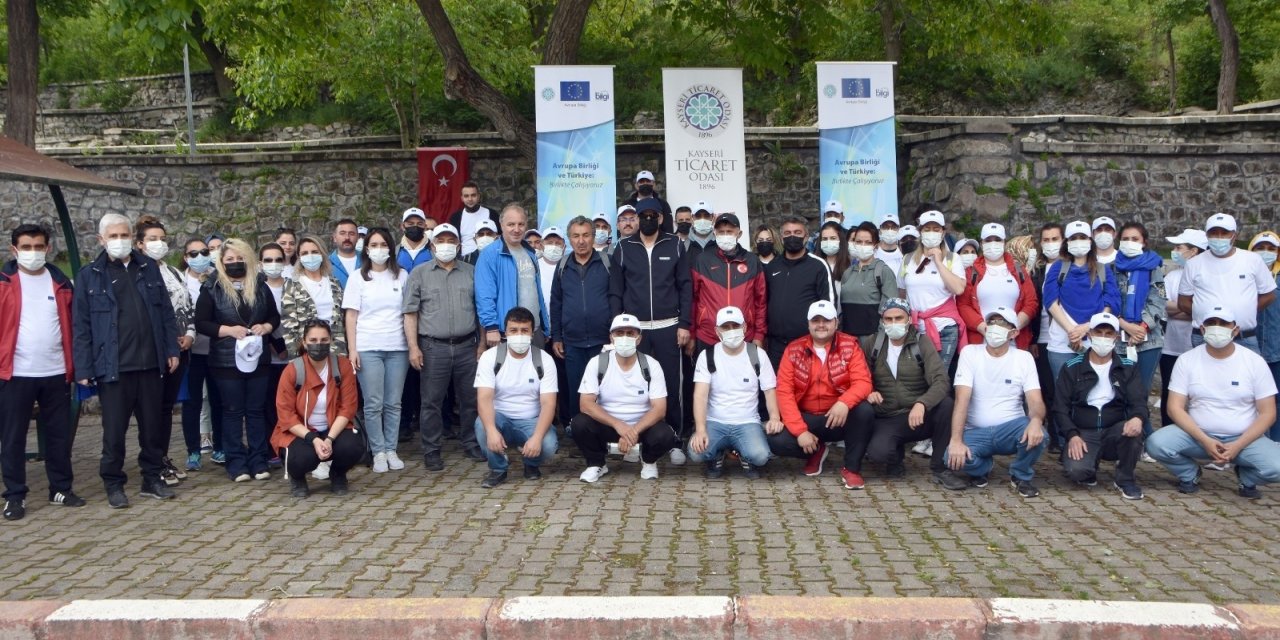 Koramaz Vadisi’nde çevre temizliği yapıldı