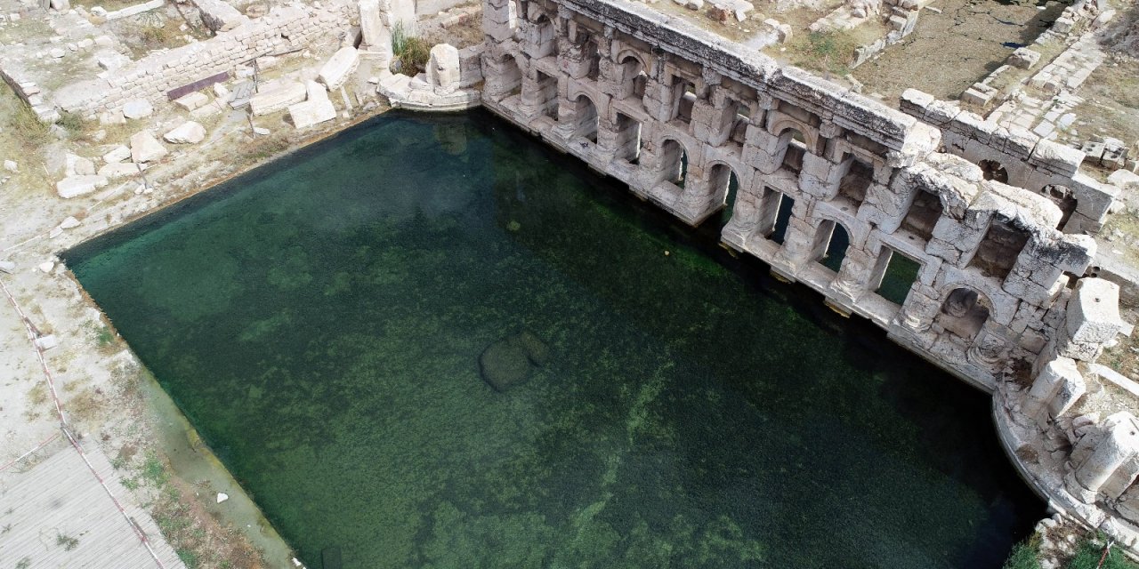 Yozgat’taki Basilica Therma Roma Hamamında kazı ve temizleme çalışması yeniden başlatıldı