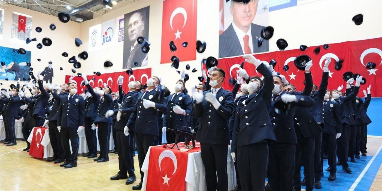 Sivas Polis Meslek Eğitim Merkezi 26. Dönem mezunlarını verdi