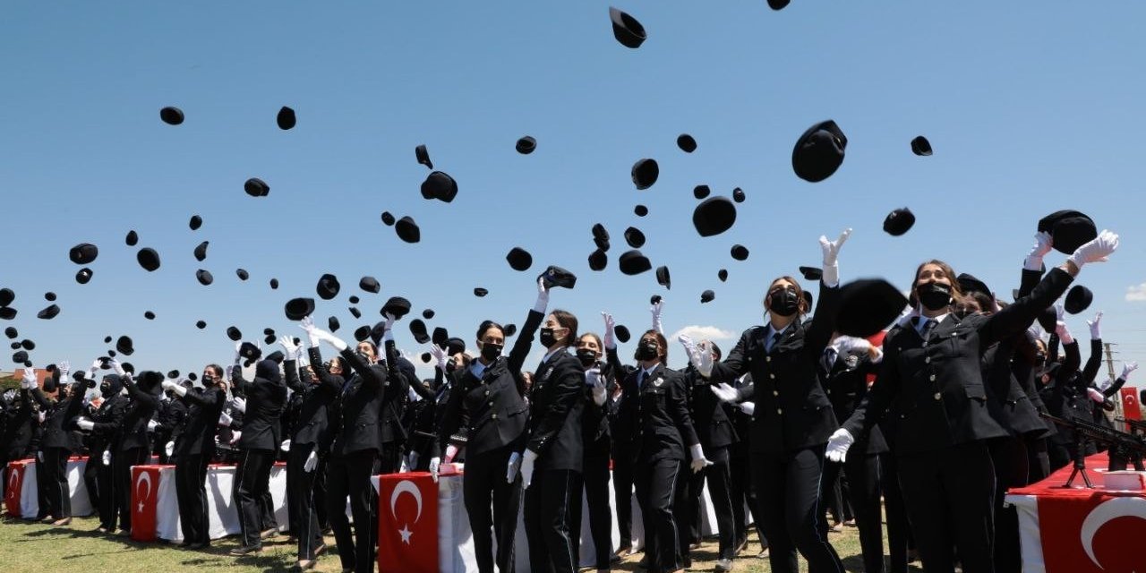 Aksaray’da 391 kadın polis için mezuniyet töreni düzenlendi