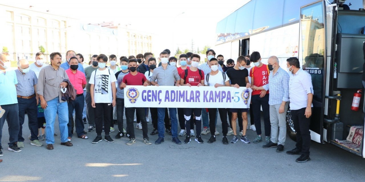 Niğde polisi, başarılı öğrencilere Çanakkale’yi gezdirecek