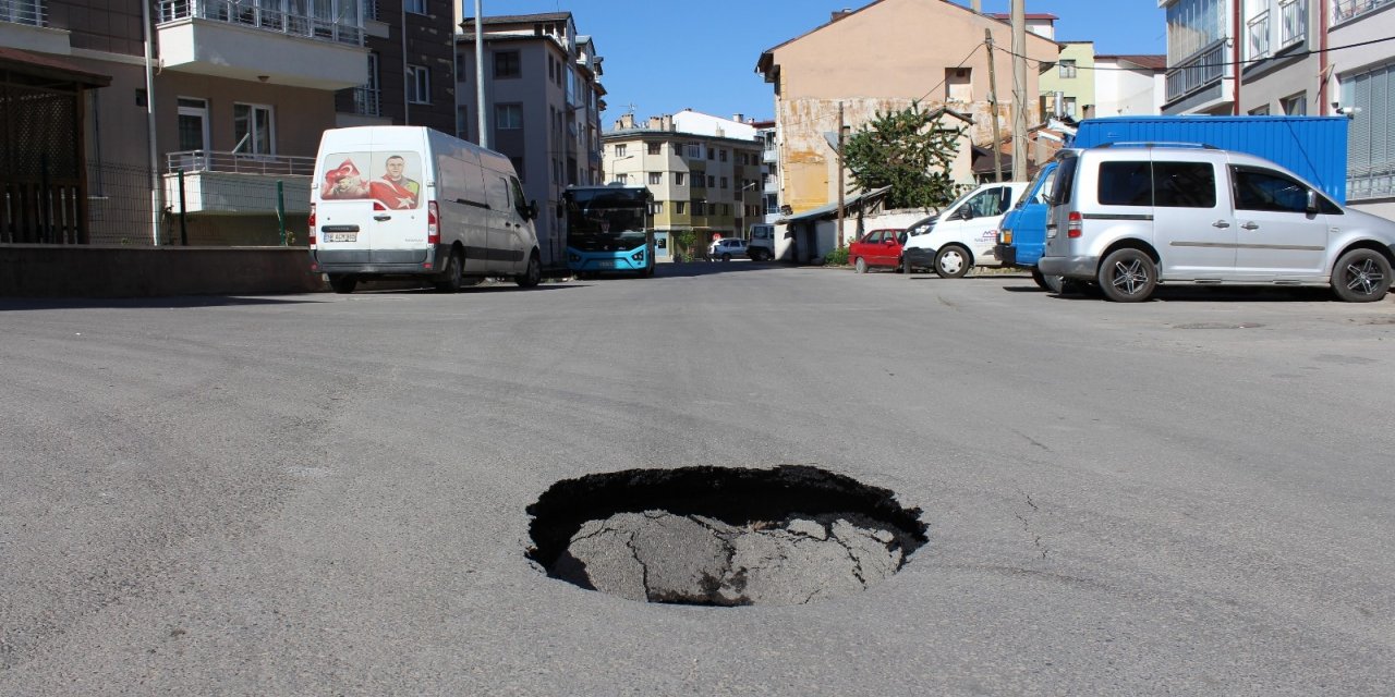 Yol çöktü, vatandaşın aldığı önlem gülümsetti