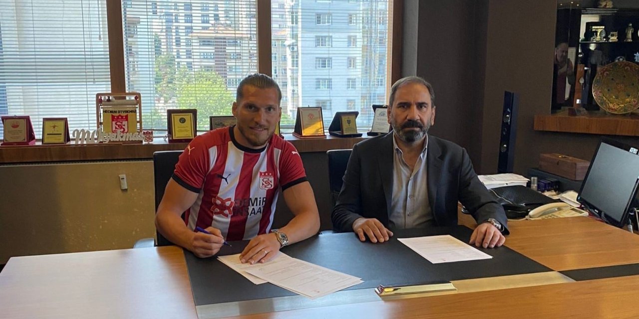 Koray Altınay resmen Sivasspor’da