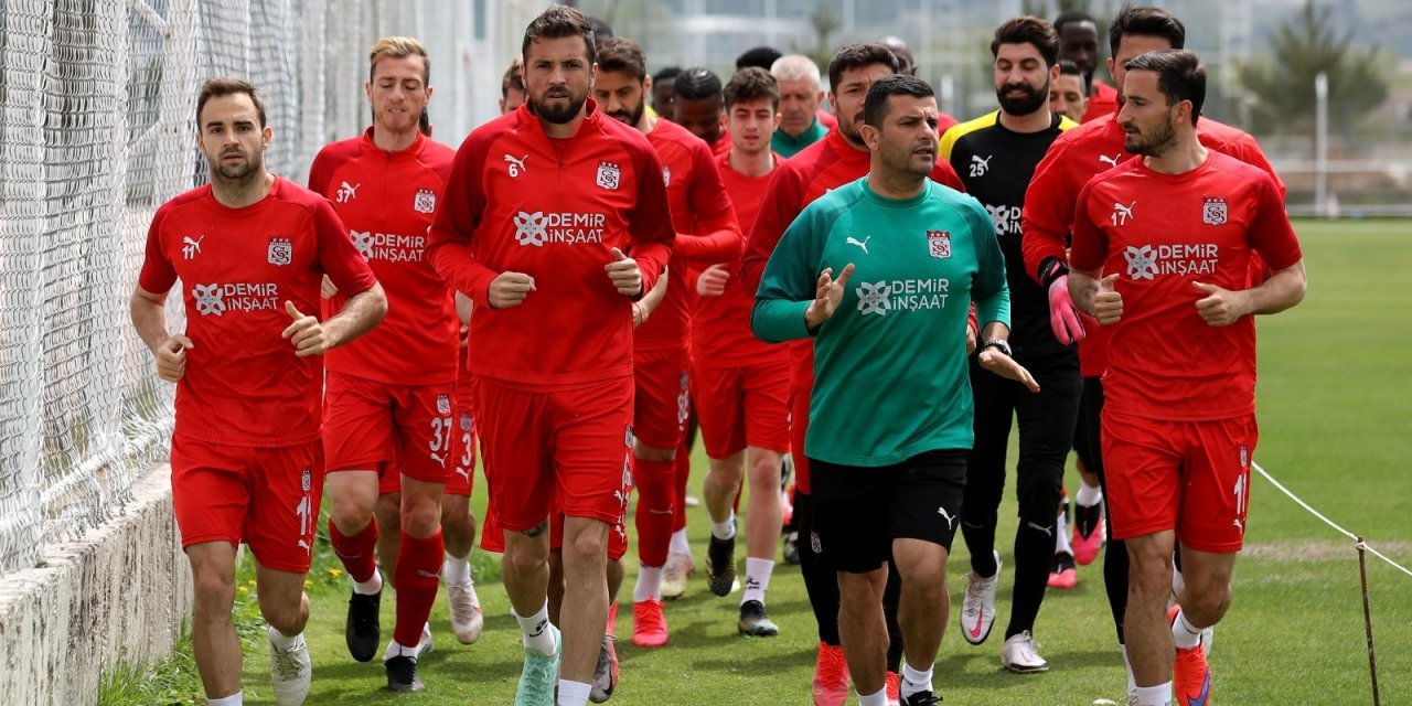 Sivasspor yarın topbaşı yapacak