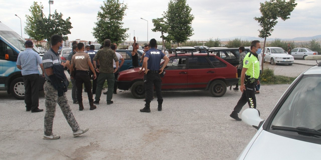 Konya’da kurşunlanan otomobilin sürücüsü yaralandı