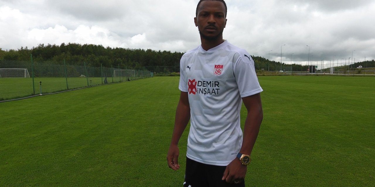 Sivasspor, Kayode ile yeniden anlaştı