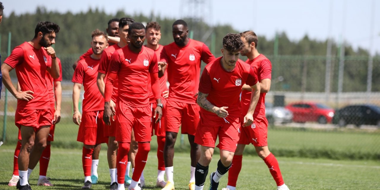 Sivasspor Petrocub maçına hazırlanıyor