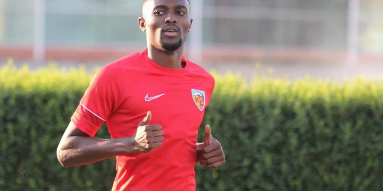 Kayserispor Mensah ile ilgili kararını verdi