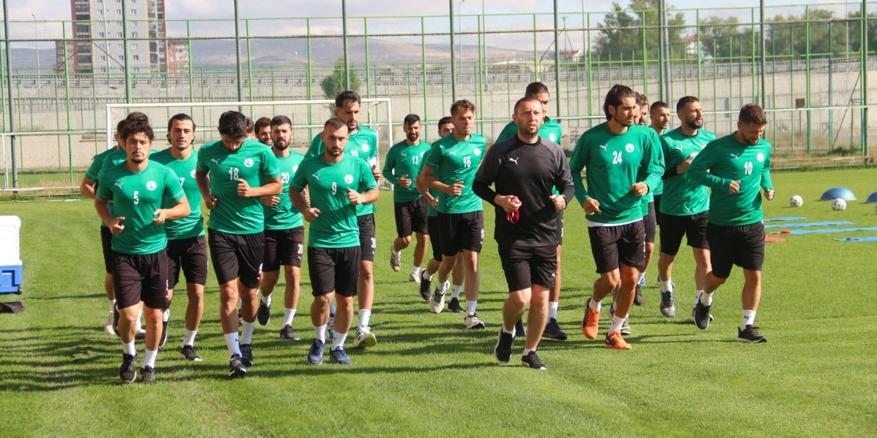 Sivas Belediyespor’un 2. etap kampı devam ediyor