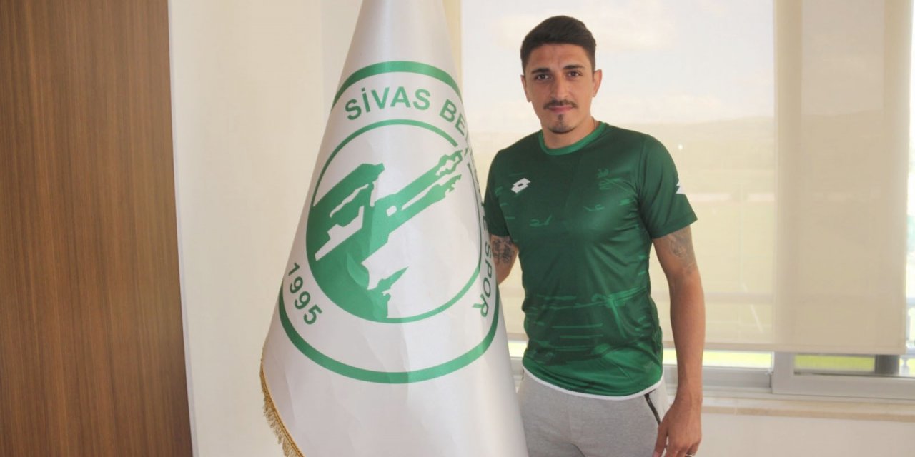 Abdullah Topkara, Sivas Belediyespor’a transfer oldu