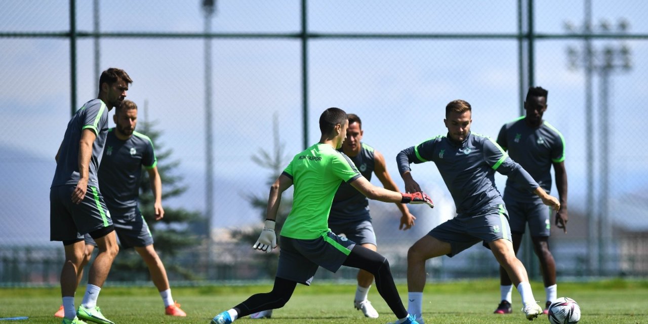 Konyaspor yeni sezon hazırlıklarına Erzurum’da devam ediyor