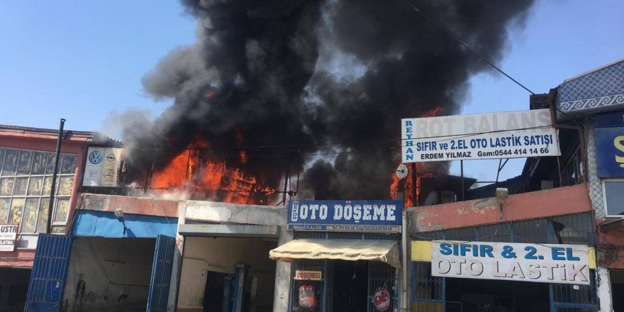 Aksaray’da sanayi sitesinde çıkan yangında 14 kişi dumandan etkilendi