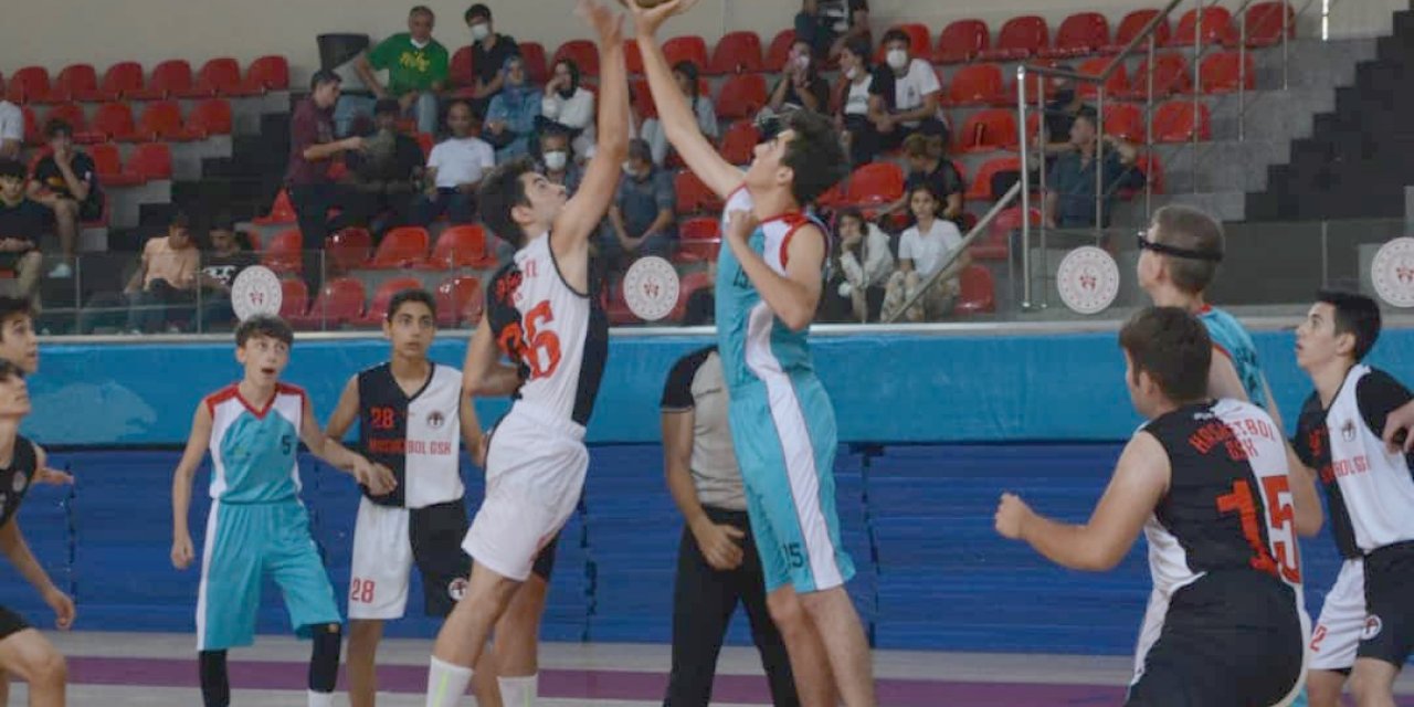 Kayseri’de Basketbol Yaz Ligi maçları başladı