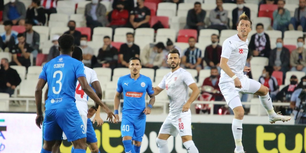 UEFA Avrupa Konferans Ligi: Sivasspor: 0 - Dinamo Batumi: 0 (Maç devam ediyor)