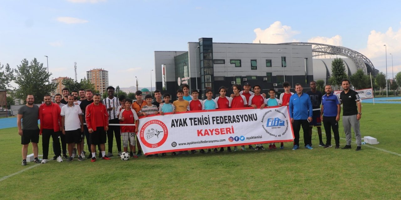 Ayak Tenisi İl Birinciliği başladı