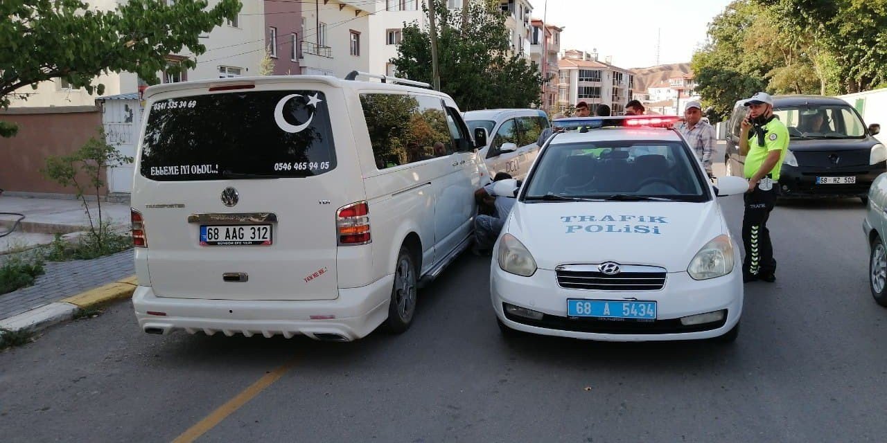 Aksaray’da kamyonet ile otomobil çarpıştı: 1 yaralı