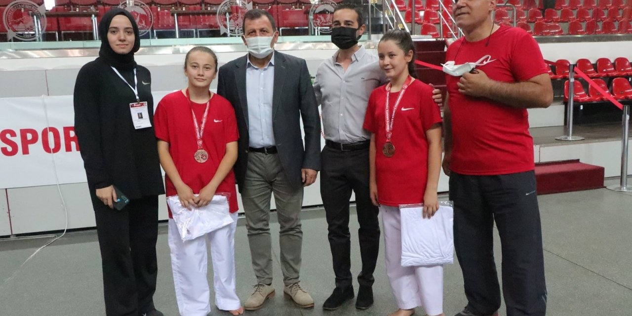 Karate şöleni sona erdi