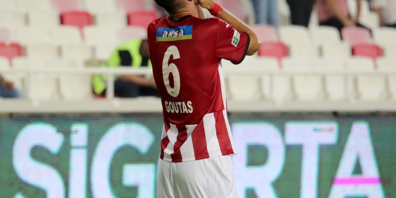 Sivasspor’da Dimitris Goutas golü attı, ağladı!