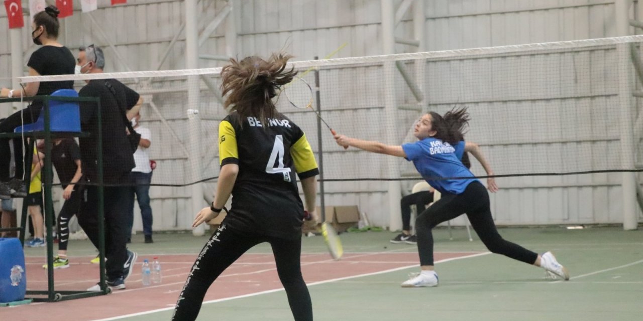 Talas’ta Badminton heyecanı başladı