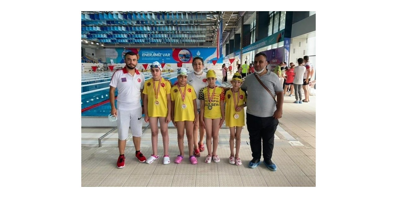 Kayserili sporculardan Yüzme Şampiyonasında büyük başarı