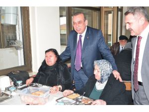 KONESOB’ta Yaşlılara ‘Esnaf Çorbası’ İkram Edildi