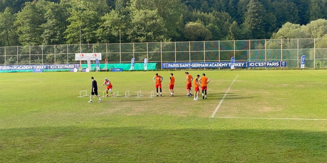 Mamak Belediyesi Basketbol Takımı, Memduh Öğet ve Yalçın Efe Anma Turnuvası’na katıldı