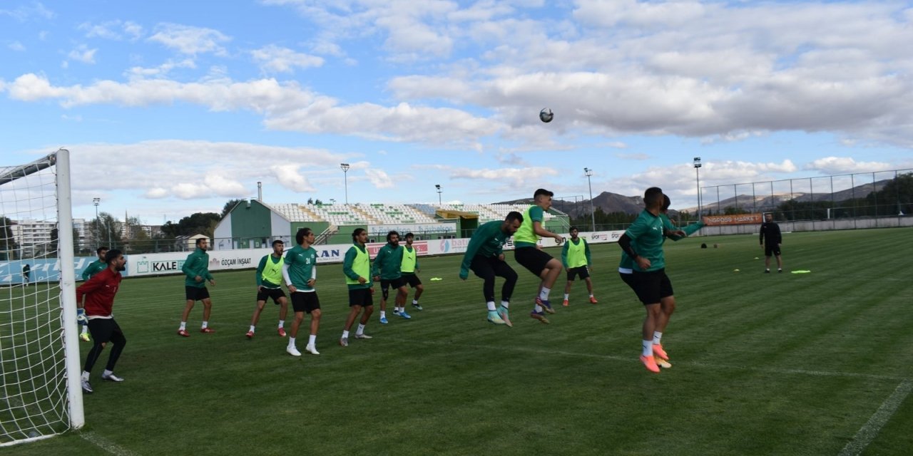 Sivas Belediyespor, Turgutlu maçına hazırlanıyor