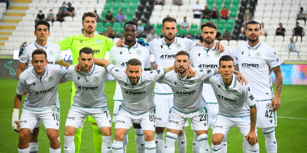 Konyaspor’da 8 futbolcu geldi, 15 gitti