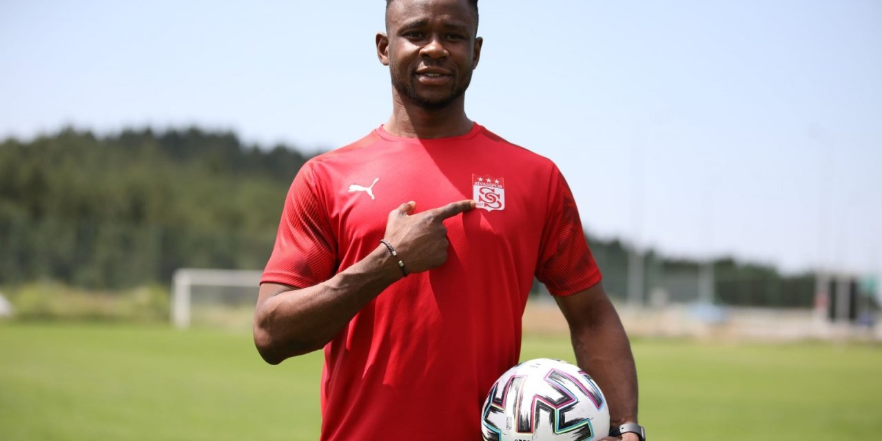 Sivasspor’a Leke James’ten kötü haber!