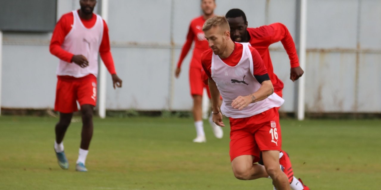 Sivasspor, Fenerbahçe maçının taktiğini çalıştı