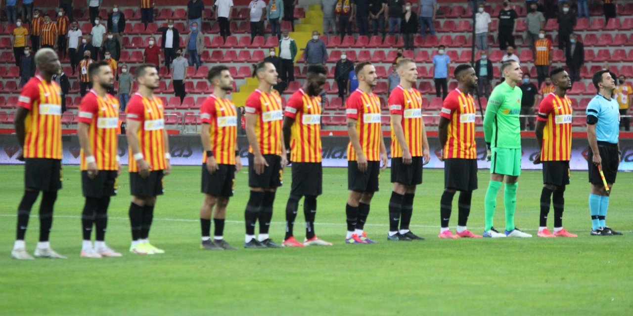 Süper Lig: Kayserispor: 0 - Kasımpaşa: 0 (Maç devam ediyor)