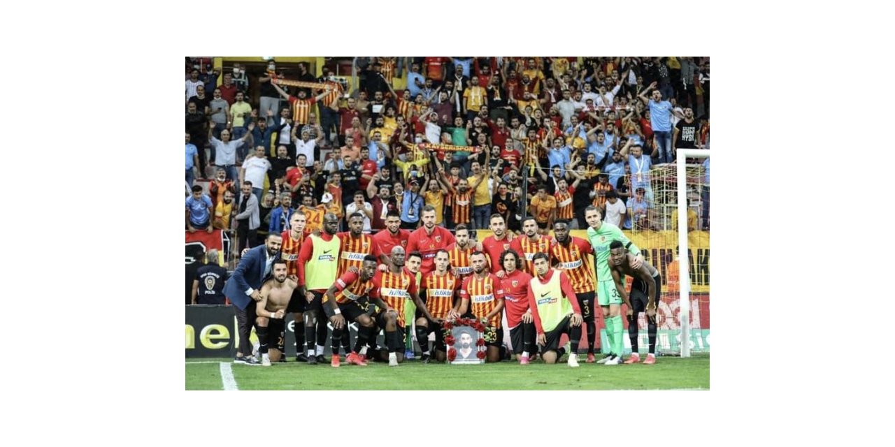 Kayserispor, galibiyeti hayatını kaybeden taraftarına armağan etti