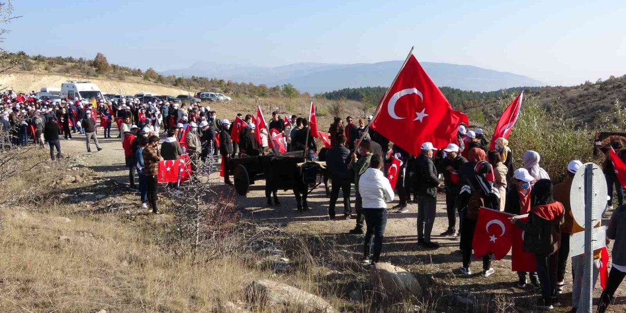 29 Ekim Coşkusu! İstiklal Yolu’nda Zafer Yürüyüşü