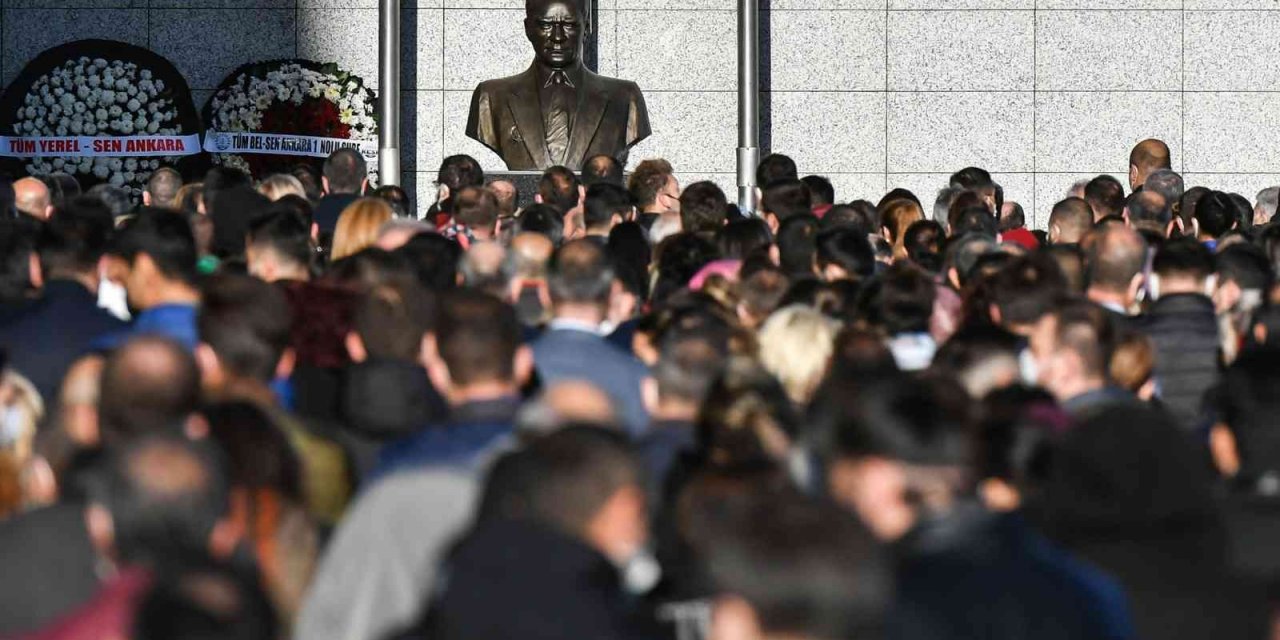 Başkent Ankara Ata’sı için tek yürek oldu