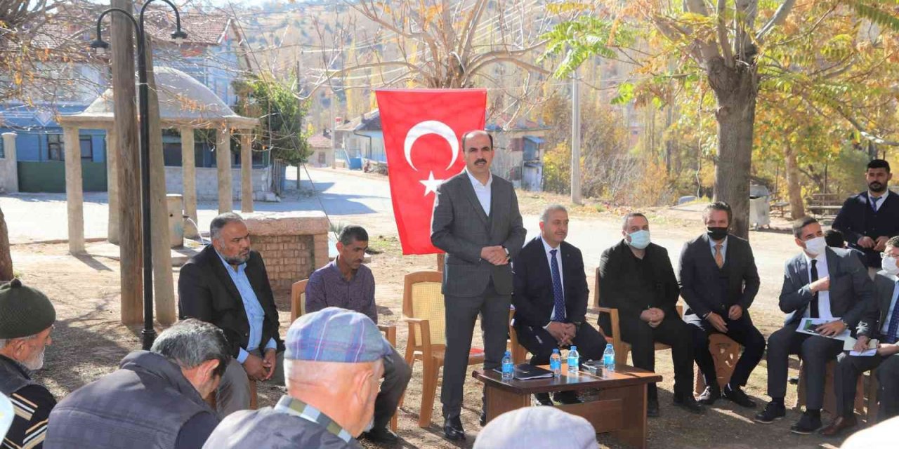 Altay Güneysınır ve Çumra’nın mahallelerinde vatandaşlarla bir araya geldi