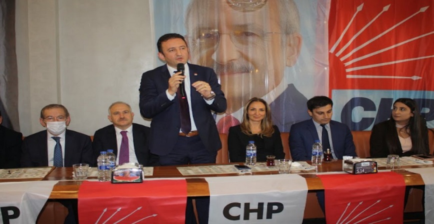 Kulu'da 100 kişiye CHP rozeti takıldı!