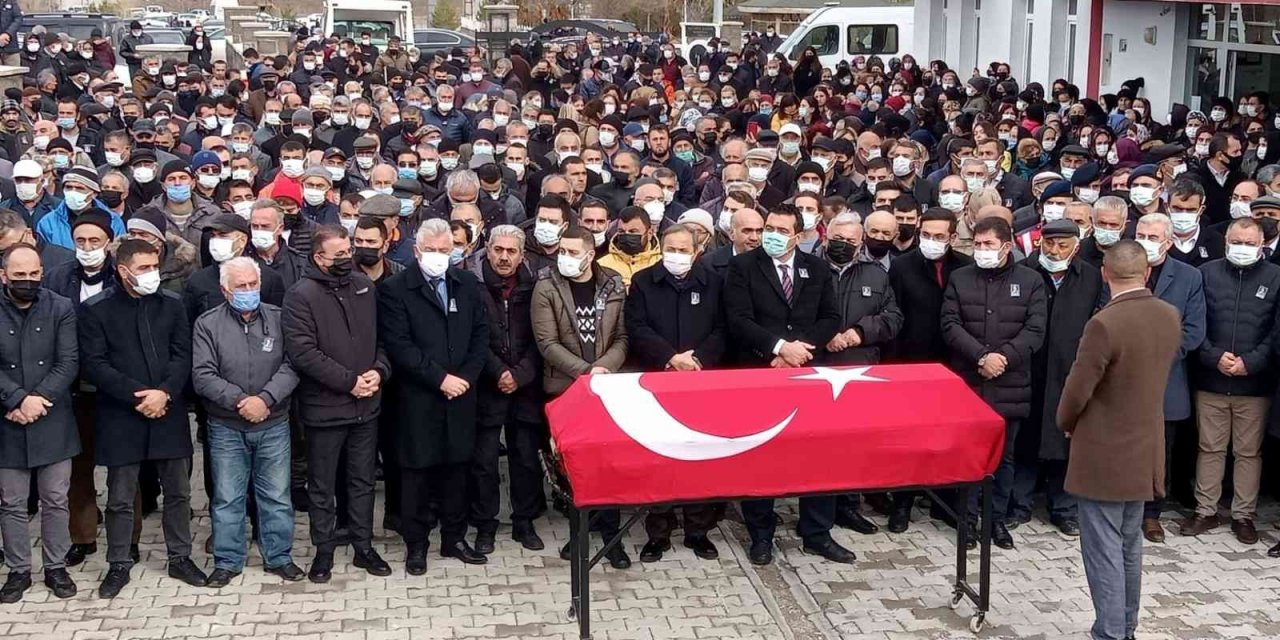 Kazada ölen Belediye Başkanı için cem evinde cenaze namazı kılındı