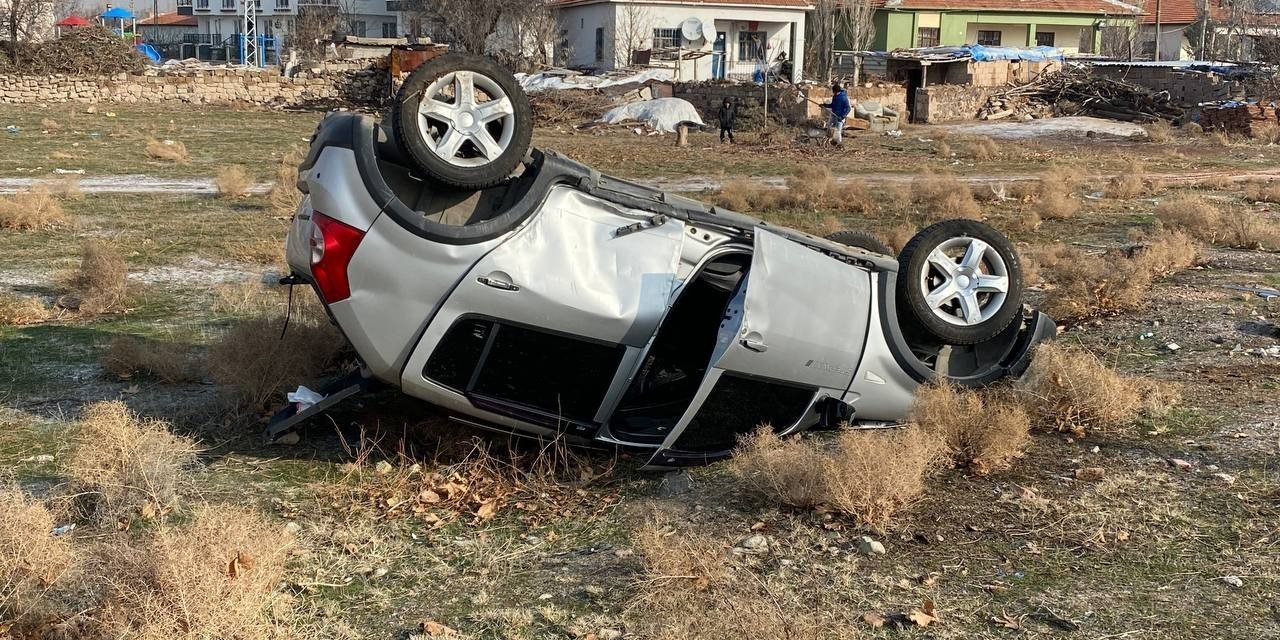 Aksaray'da gaz ve fren pedalına sıkışan paspas kazaya sebep oldu