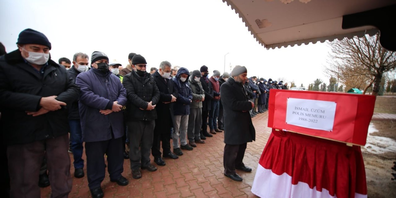 Kalp krizi geçirerek yaşamını yitiren polis memuru son yolculuğuna uğurlandı