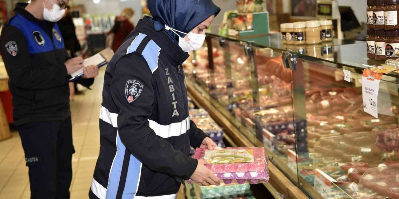 Selçuklu’da zincir marketlerde zabıta ekiplerinden fiyat denetimi