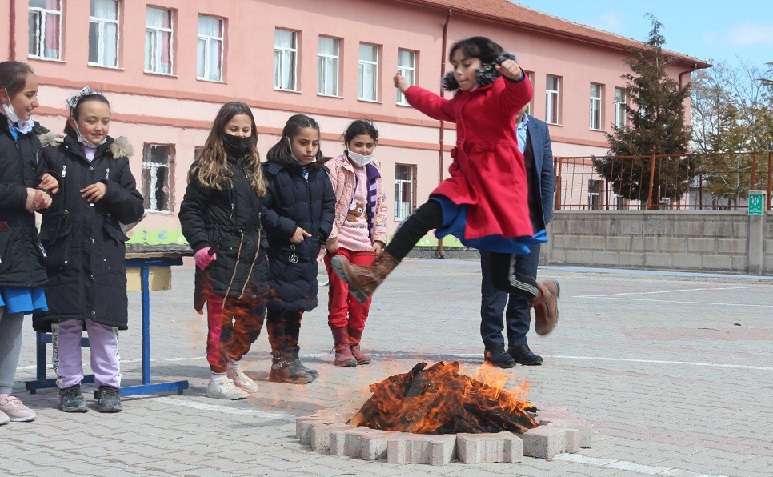 Türk Dünyası Toplulukları Haftası ve Nevruz Bayramı Eskil'de kutlandı