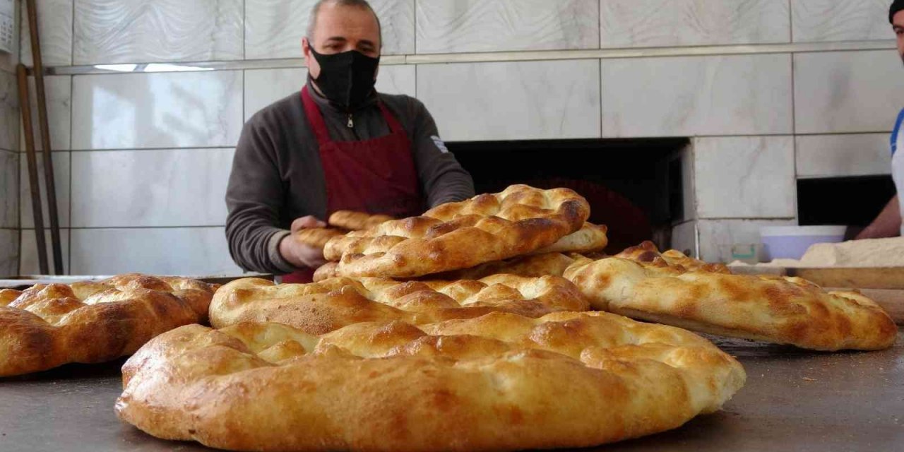 Yozgat’ta Ramazan pidesi fiyatı yüz güldürdü