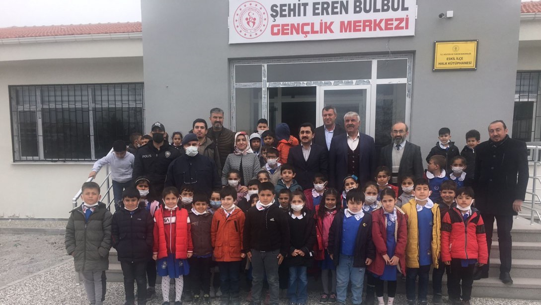 Eskil Şehit Eren Bülbül Gençlik Merkezi İlçe Halk Kütüphanesi Açılışı Yapıldı