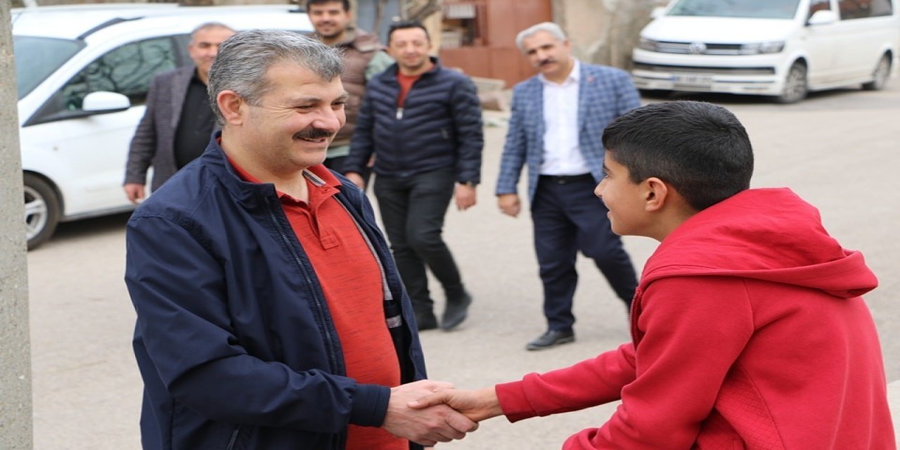 AK heyet iftar öncesi vatandaşlarla buluştu