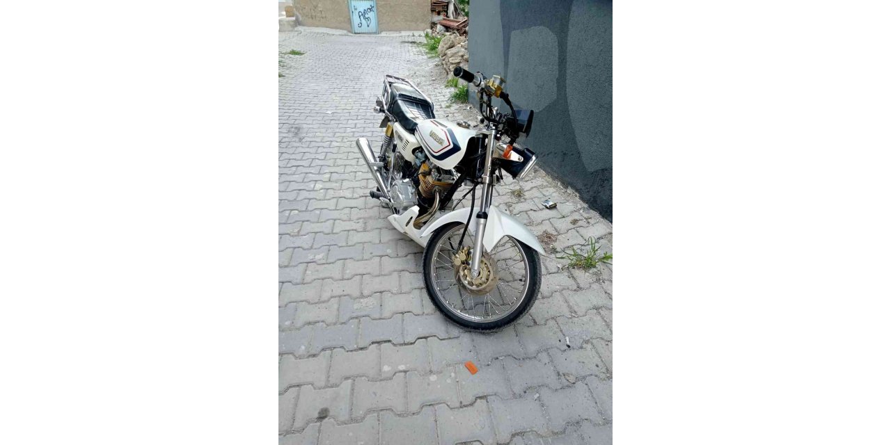 Çaldığı motosiklete yakıt almak isteyince yakalandı